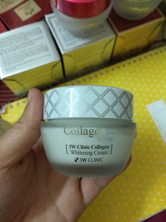 Kem dưỡng trắng da 3W Clinic Collagen Whitening Cream